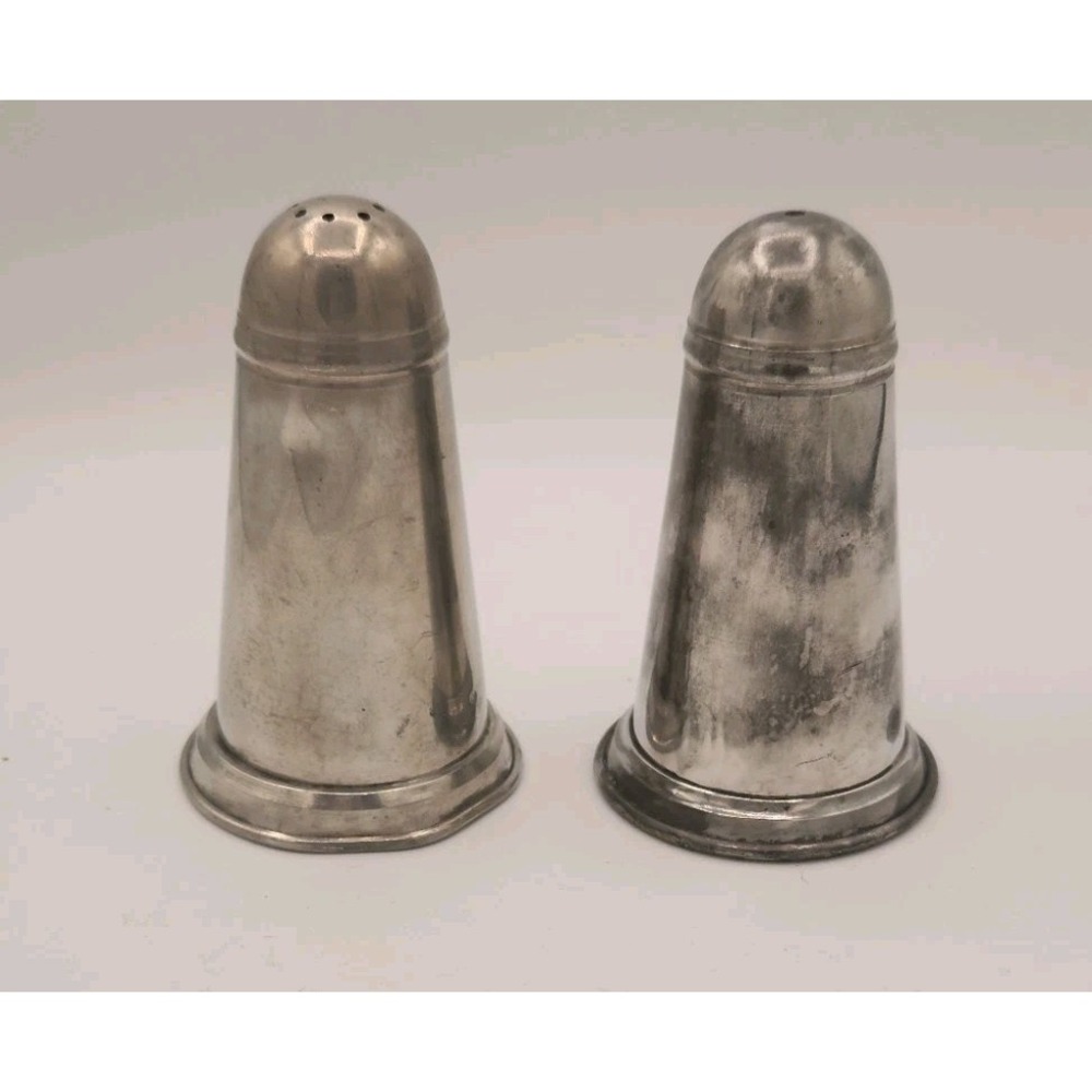 Stieff‎ Pewter Salt & Pepper Shaker Set Classic Shape Has Patina